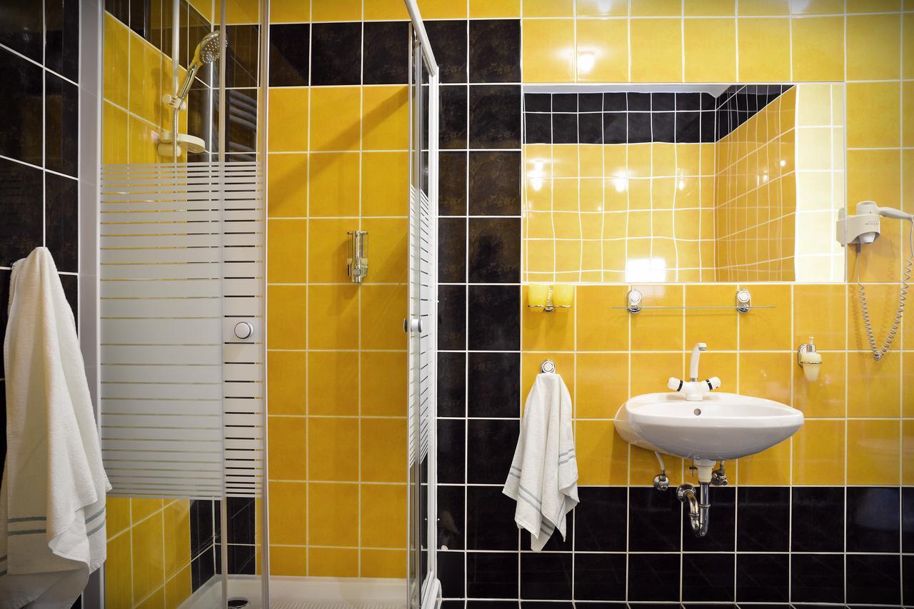 Pension Yellow Timişoara Exterior foto